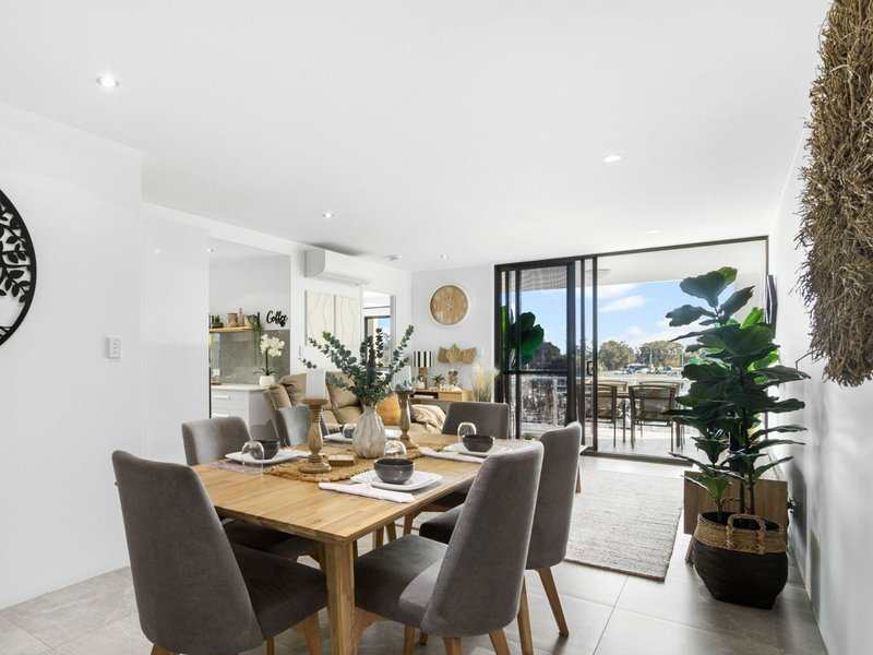 Photo - Unit 108/3-5 Spinnaker Drive, Sandstone Point QLD 4511 - Image 4