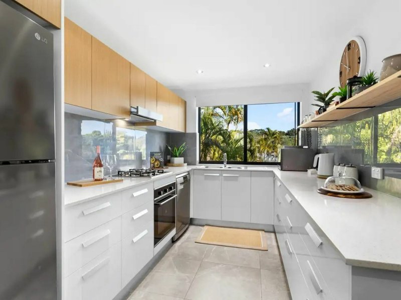 Photo - Unit 108/3-5 Spinnaker Drive, Sandstone Point QLD 4511 - Image 6