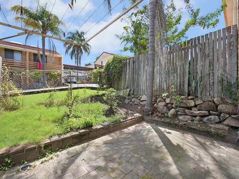 Photo - Unit 11 / 120 Smith Road, Woodridge QLD 4114 - Image 5