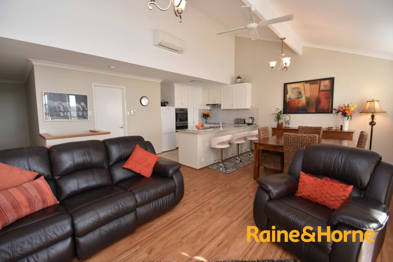 Photo - Unit 11, 25 Upper Esplanade, Bunbury WA 6230 - Image 3