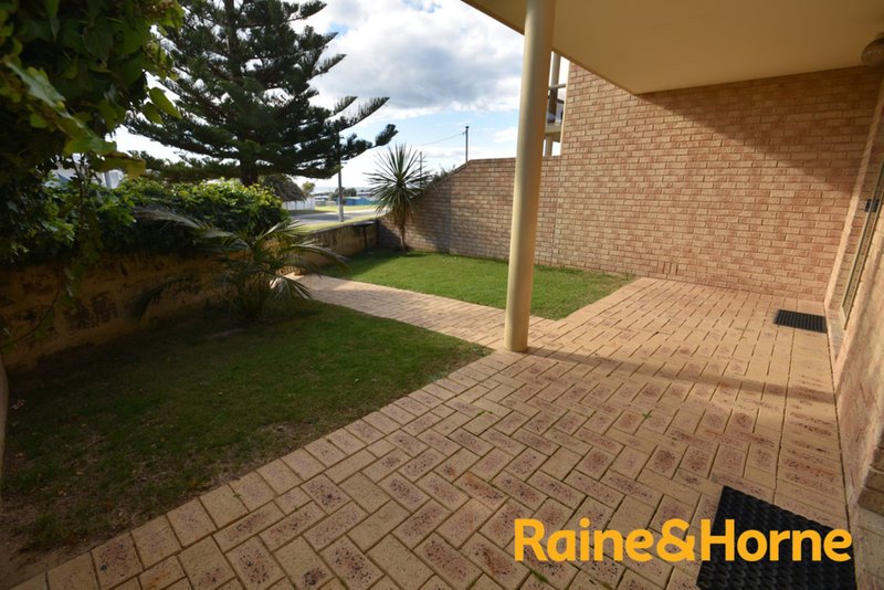 Photo - Unit 11, 25 Upper Esplanade, Bunbury WA 6230 - Image 16