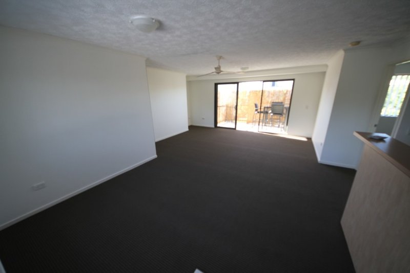 Unit 11 /44-66 University Drive, Meadowbrook QLD 4131