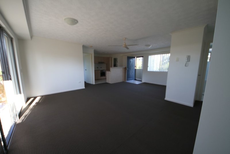 Photo - Unit 11 /44-66 University Drive, Meadowbrook QLD 4131 - Image 2