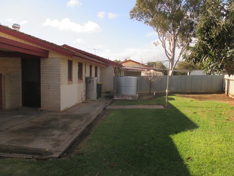 Photo - Unit 11 52 Homburg Drive, Murray Bridge SA 5253 - Image 10