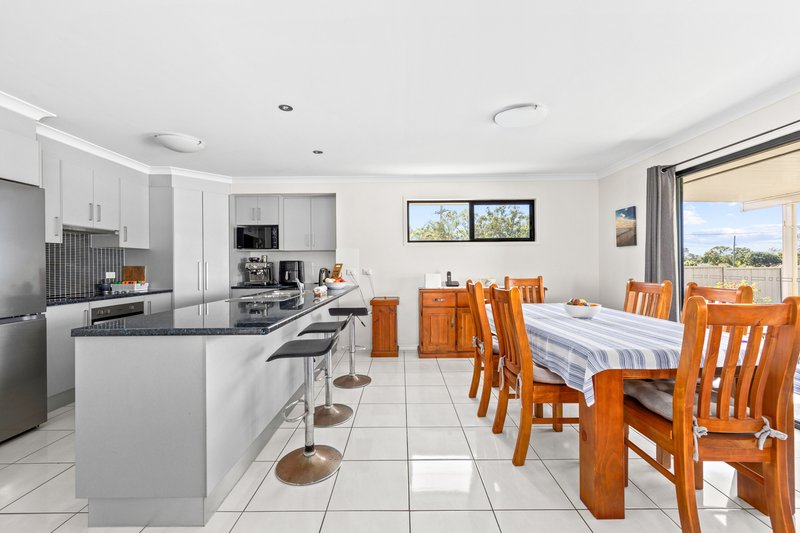 Photo - Unit 1/1 Moriarty Street, Emerald QLD 4720 - Image 9