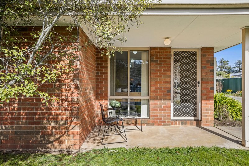 Unit 1/1 Pohlman Street, Kyneton VIC 3444