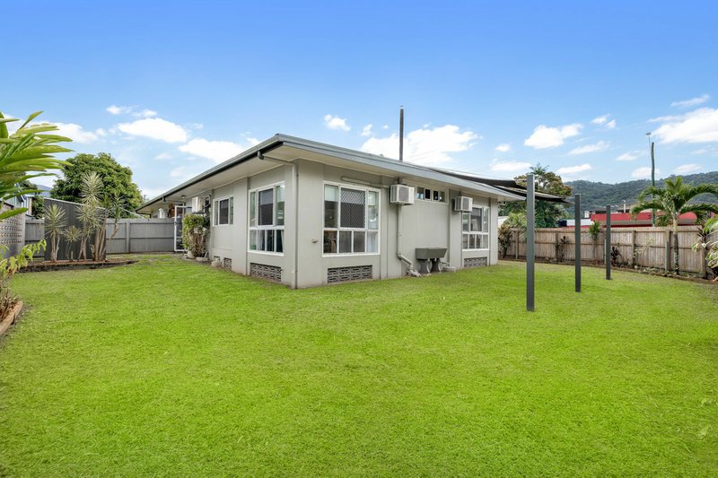 Photo - Unit 1/1 Richardson Street, Edge Hill QLD 4870 - Image 2
