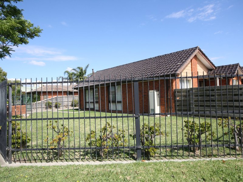 Photo - Unit 1/10 Fairbank Road, Clayton South VIC 3169 - Image 1