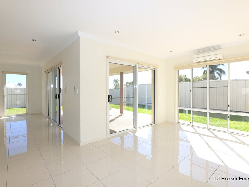 Photo - Unit 1/10 Wright Street, Emerald QLD 4720 - Image 6