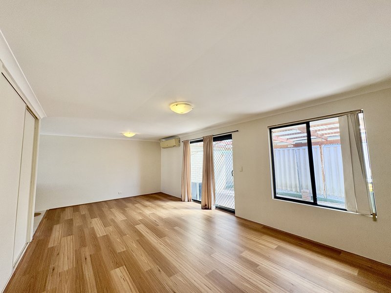 Photo - Unit 1/11 Norbertine Close, Queens Park WA 6107 - Image 4