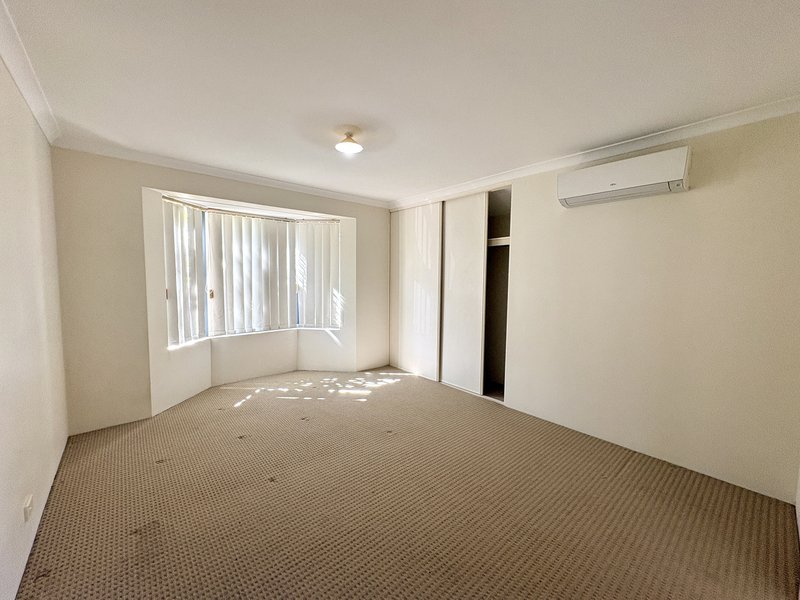 Photo - Unit 1/11 Norbertine Close, Queens Park WA 6107 - Image 5