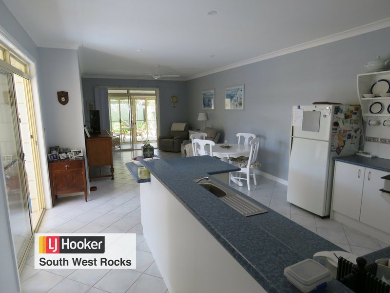 Photo - Unit 1/12 Cook Drive, South West Rocks NSW 2431 - Image 4