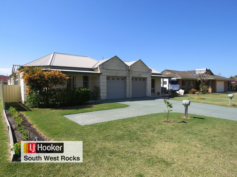 Photo - Unit 1/12 Cook Drive, South West Rocks NSW 2431 - Image 23