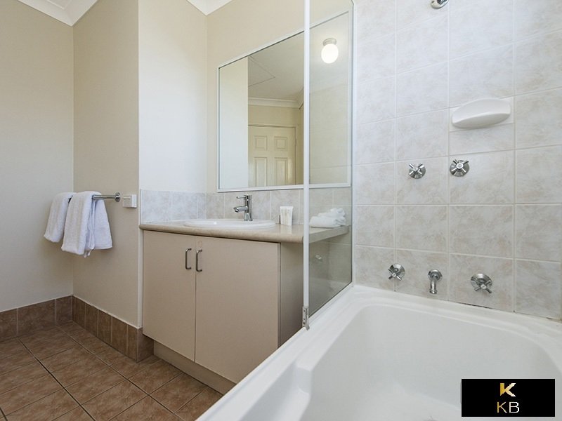 Photo - Unit 1/12 Kimberley St , Belmont WA 6104 - Image 11