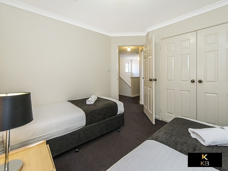 Photo - Unit 1/12 Kimberley St , Belmont WA 6104 - Image 13