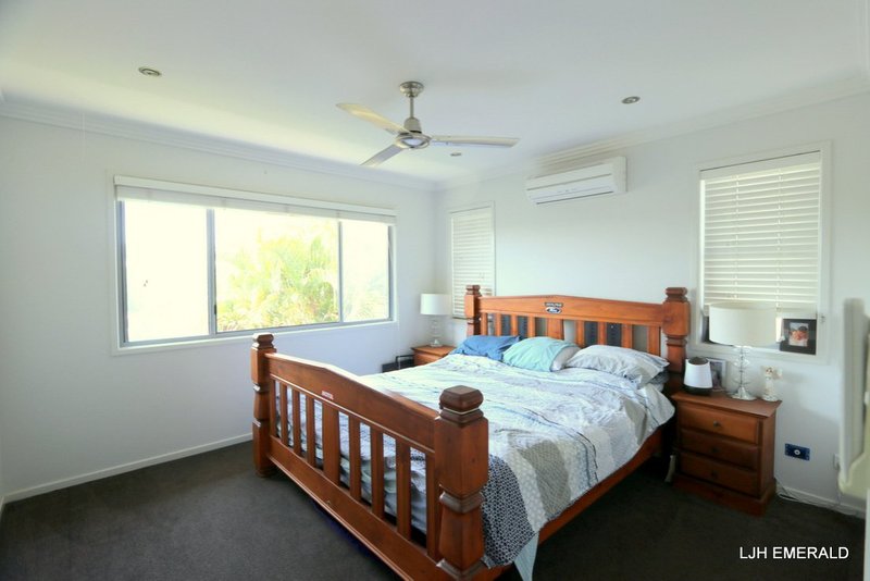 Photo - Unit 11/20-24 Mooney Street, Emerald QLD 4720 - Image 11