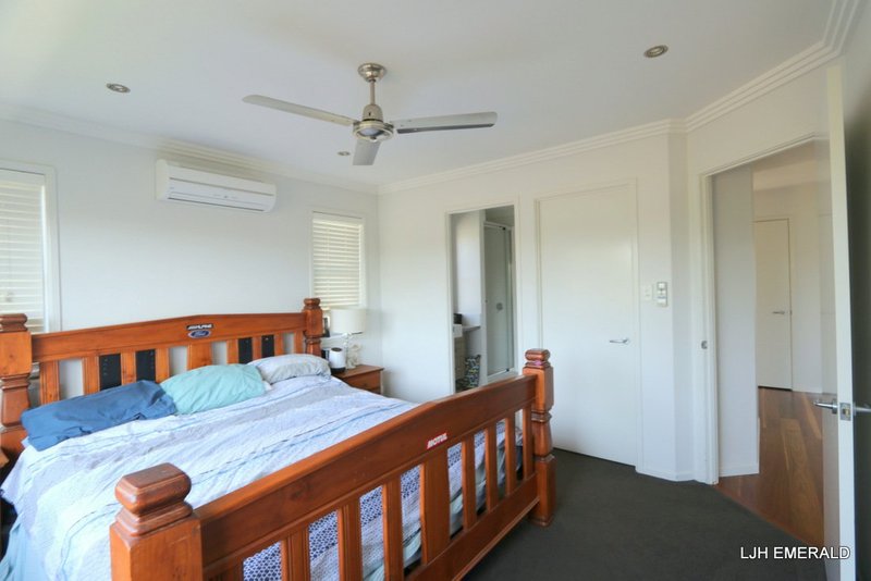 Photo - Unit 11/20-24 Mooney Street, Emerald QLD 4720 - Image 12