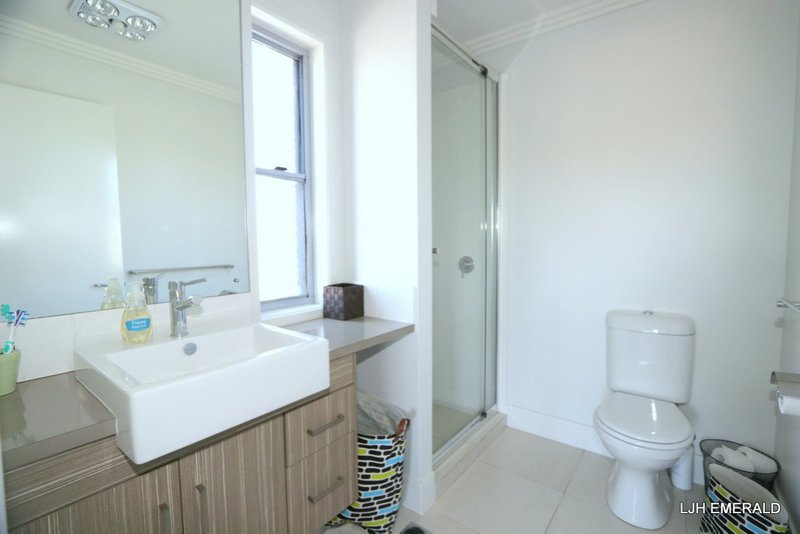 Photo - Unit 11/20-24 Mooney Street, Emerald QLD 4720 - Image 13