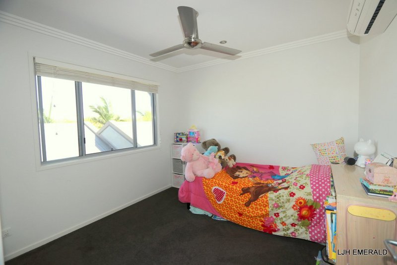 Photo - Unit 11/20-24 Mooney Street, Emerald QLD 4720 - Image 15