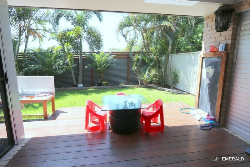 Photo - Unit 11/20-24 Mooney Street, Emerald QLD 4720 - Image 17