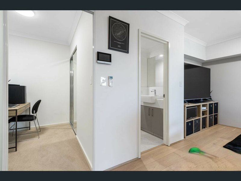 Photo - Unit 11/21 Homewood Street, Cloverdale WA 6105 - Image 6