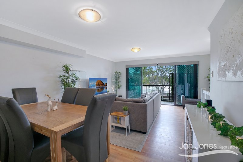 Photo - Unit 11/25-27 Georgina St , Woody Point QLD 4019 - Image 4