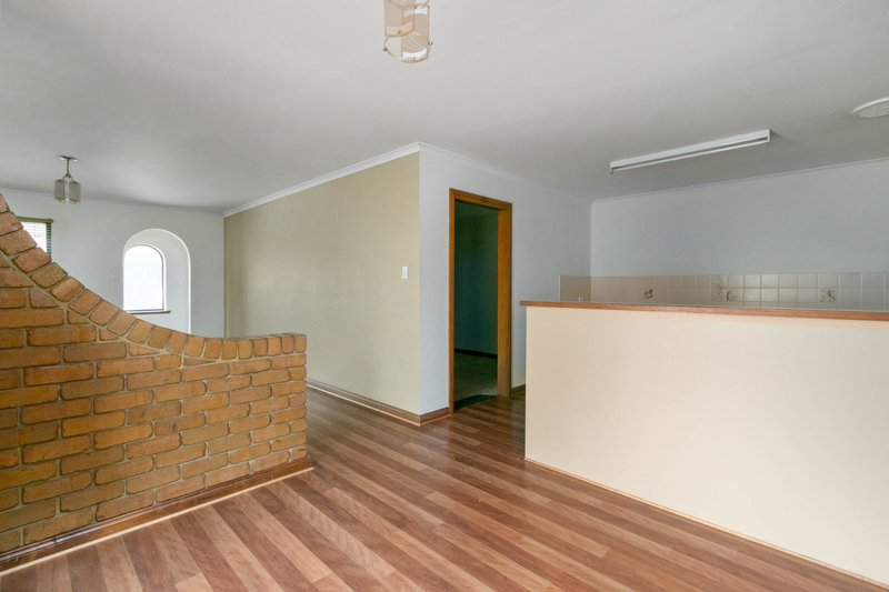 Photo - Unit 11/25 Holmes Street, Willaston SA 5118 - Image 7