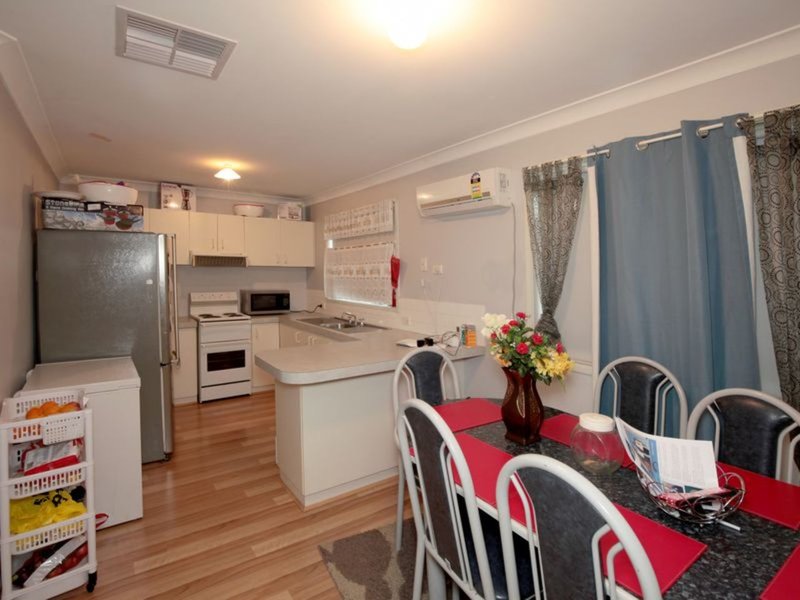 Photo - Unit 1/13 Bulolo Street, Ashmont NSW 2650 - Image 6