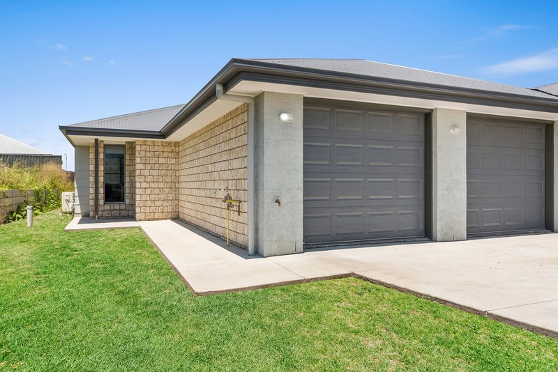 Unit 1/14 Cardamon Crescent, Glenvale QLD 4350