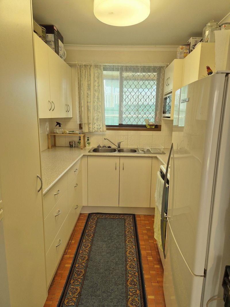 Photo - Unit 1/14 Silvester Street, Redcliffe QLD 4020 - Image 5