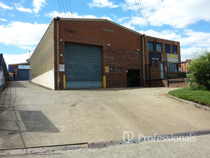 Photo - Unit 1/142 Riverstone Parade, Riverstone NSW 2765 - Image 1
