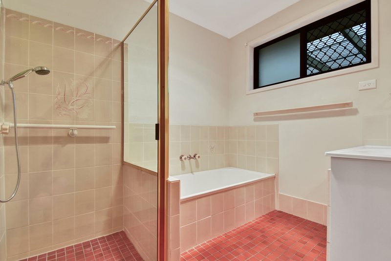 Photo - Unit 1/15 Beattie Street, Golden Beach QLD 4551 - Image 11