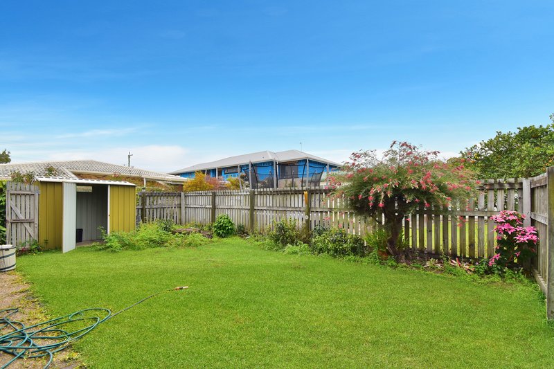 Photo - Unit 1/15 Beattie Street, Golden Beach QLD 4551 - Image 12