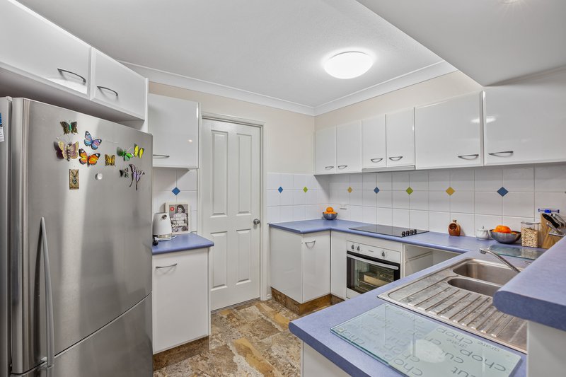 Photo - Unit 11/5 Links Ct , Woorim QLD 4507 - Image 5