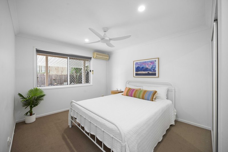 Photo - Unit 1/15 Mayes Avenue, Caloundra QLD 4551 - Image 11