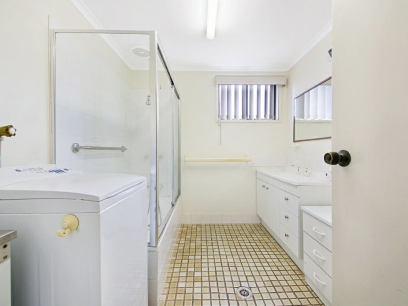 Photo - Unit 115/170 Bardon Ave , Burleigh Waters QLD 4220 - Image 9