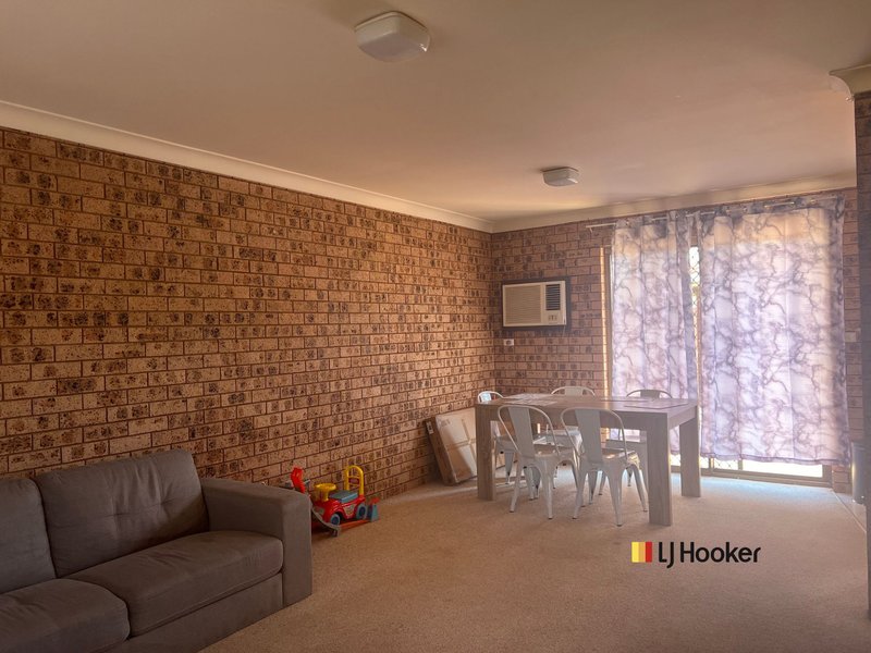 Photo - Unit 1/159 Algalah Street, Narromine NSW 2821 - Image 4