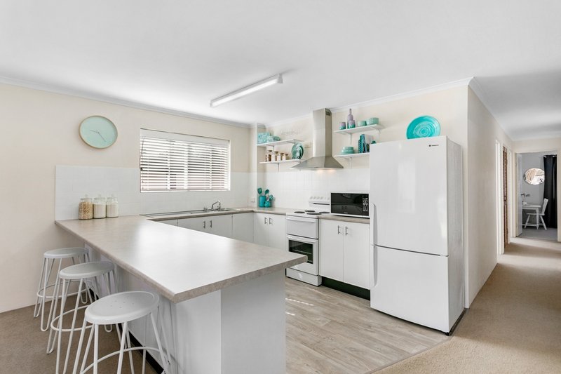 Photo - Unit 1/16 Bibimulya St , Bellara QLD 4507 - Image 4