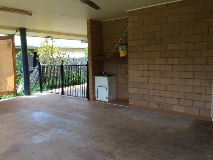 Photo - Unit 1/16 Kanthin Road, Nanum QLD 4874 - Image 7