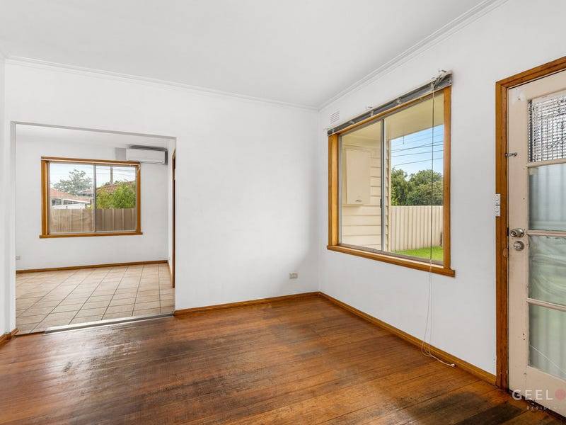 Photo - Unit 1/16 Redfearn Court, Corio VIC 3214 - Image 4