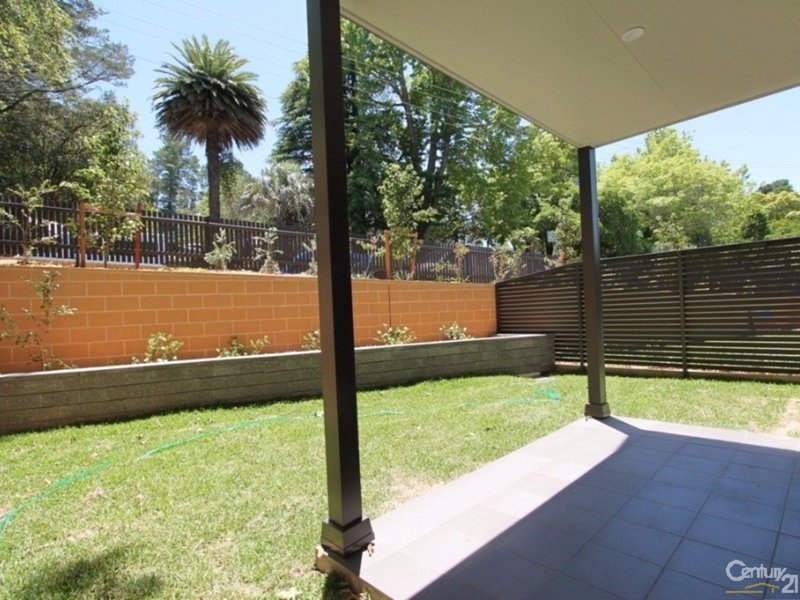 Photo - Unit 1/17 Honour Avenue, Lawson NSW 2783 - Image 3