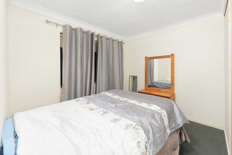 Photo - Unit 1/18 Raby Rd , Coorparoo QLD 4151 - Image 7