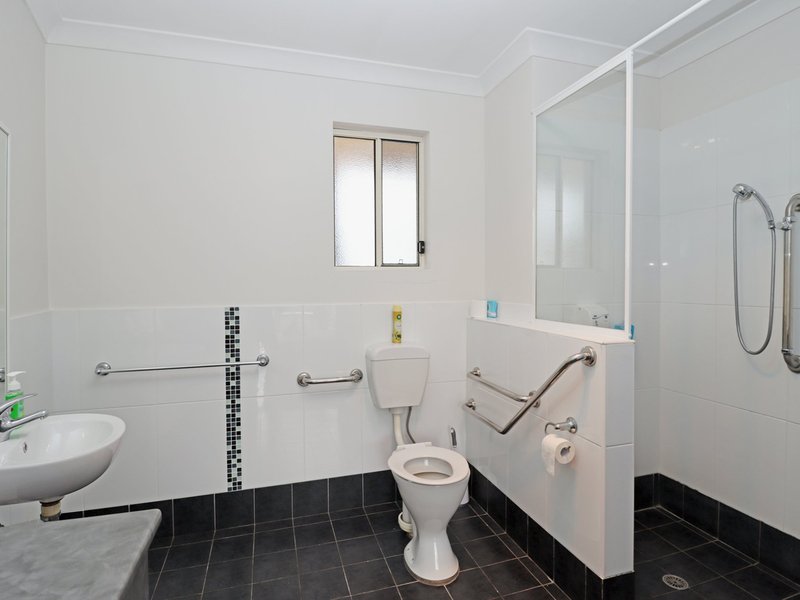 Photo - Unit 1/185 Jacobs Drive, Sussex Inlet NSW 2540 - Image 3