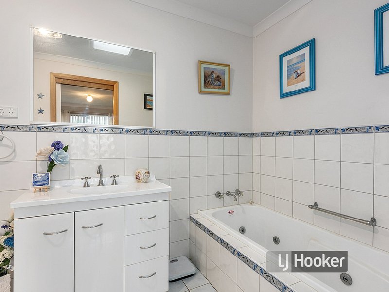 Photo - Unit 11/9-11 Church Street, Wynyard TAS 7325 - Image 9