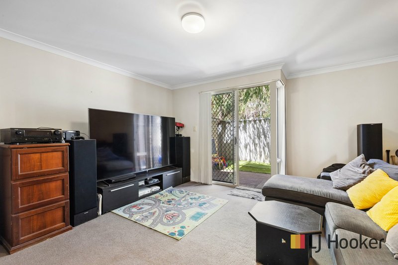 Photo - Unit 1/190 Kitchener Road, Booragoon WA 6154 - Image 7