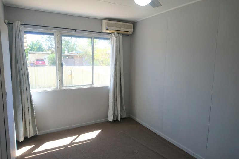 Photo - Unit 1/&2 -28 Boyd Parade, Mount Isa QLD 4825 - Image 6