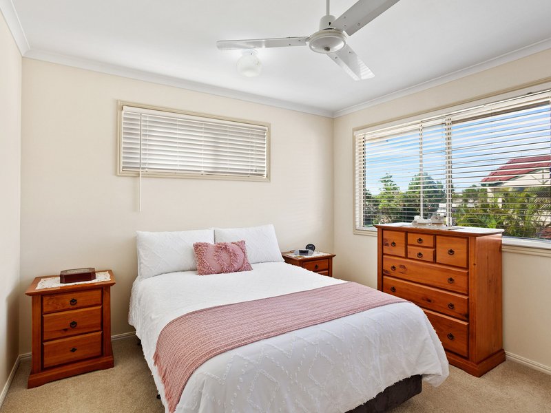 Photo - Unit 1/20-22 Kangaroo Ave , Bongaree QLD 4507 - Image 9