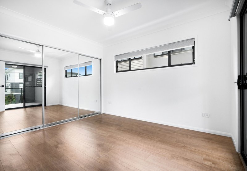 Photo - Unit 1/20 Rawlinson Street, Murarrie QLD 4172 - Image 11