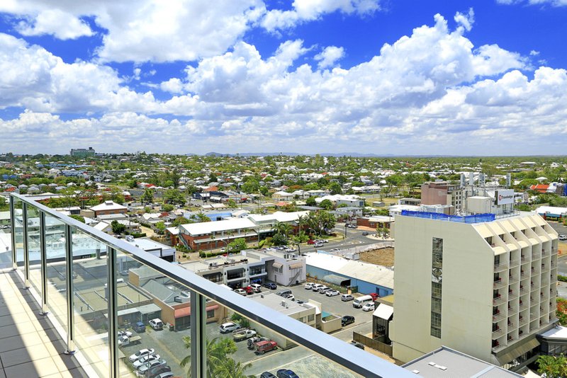 Photo - Unit 1201 102 Victoria Parade, Rockhampton City QLD 4700 - Image 11