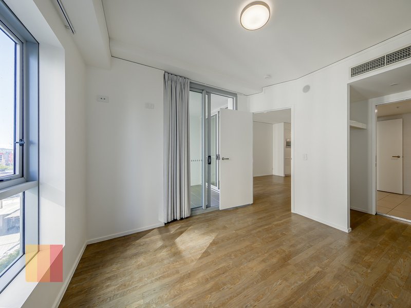 Photo - Unit 1203/510 St Pauls Terrace, Bowen Hills QLD 4006 - Image 5